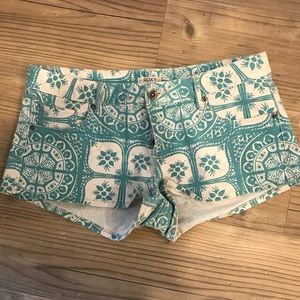 Roxy shorts